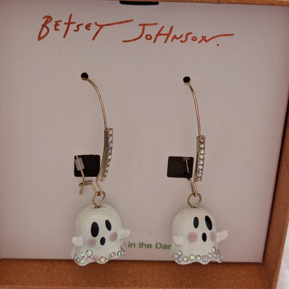 Betsy Johnson glow in the dark Ghost Earrings - Picture 5 of 5